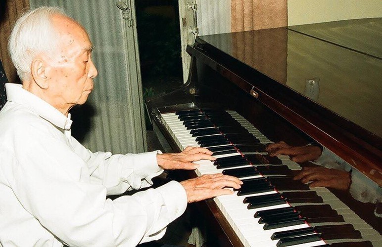 Nhà báo Vương Xuân Nguyên: “Đại tướng Võ Nguyên Giáp là tiếng đàn Huyền thoại còn vang vọng mãi trong ngôi đền thiêng của lòng dân đất Việt”