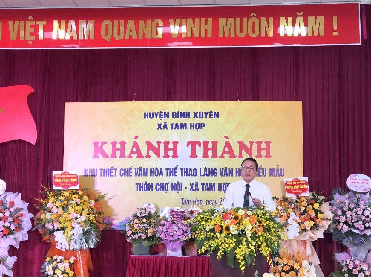 Trao đổi về dùng từ “Làng” và “Thôn” trong xây dựng “Làng văn hoá kiểu mẫu” ở Vĩnh Phúc