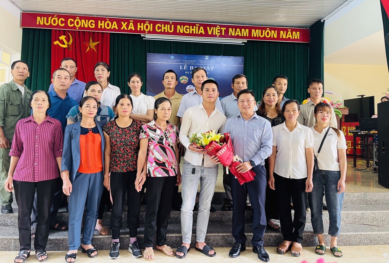 Ra mắt 05 tổ hợp tác nuôi ong, trồng nhãn và trồng măng sinh thái tại huyện Yên Sơn, tỉnh Tuyên Quang
