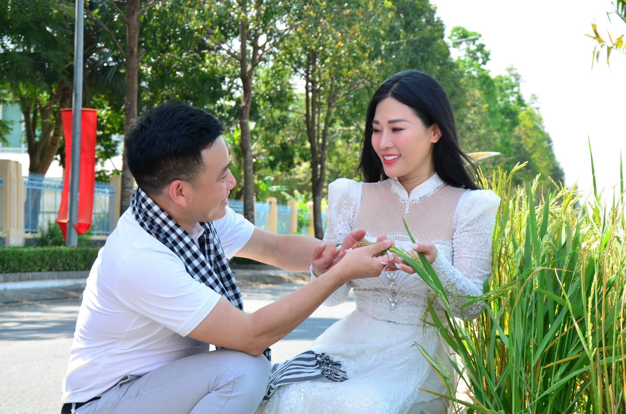 NSƯT Hương Giang ra mắt MV “Đàn Sáo Hậu Giang” chào mừng Festival Quốc tế Lúa gạo 2023