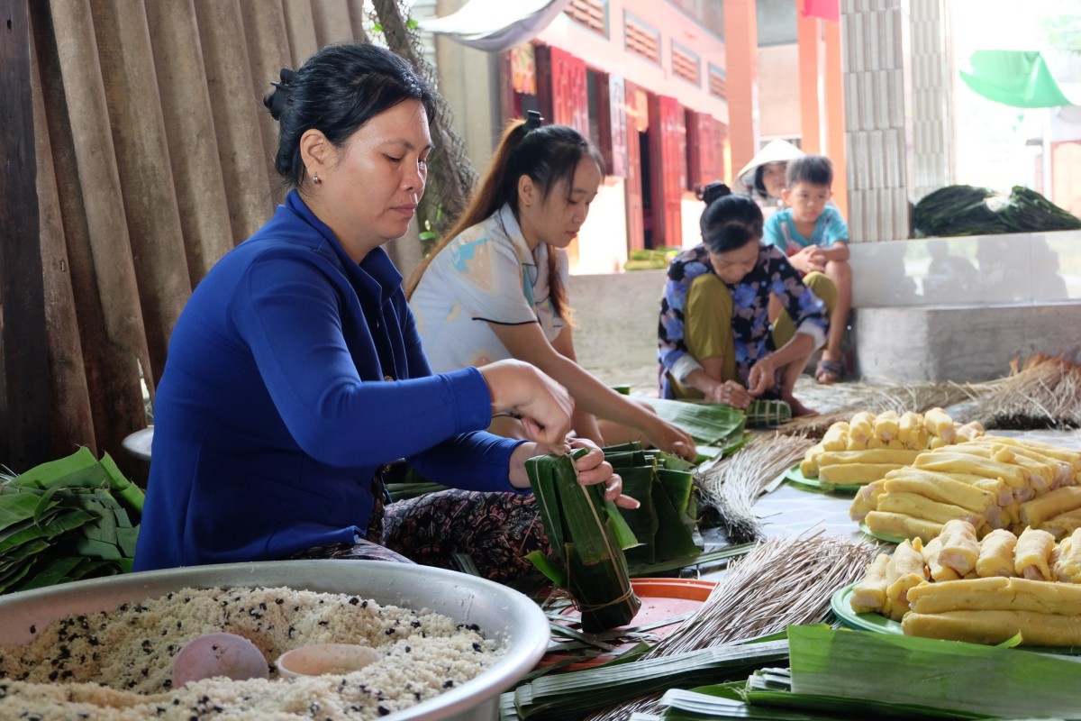 Long An: Làng nghề đón tết
