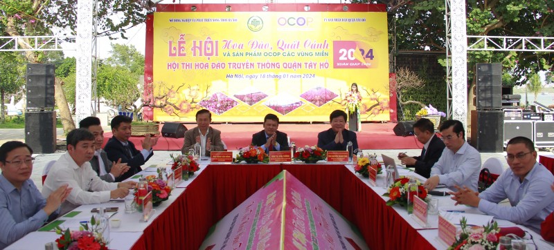 Hà Nội tổ chức Lễ hội hoa đào, quất cảnh và sản phẩm OCOP
