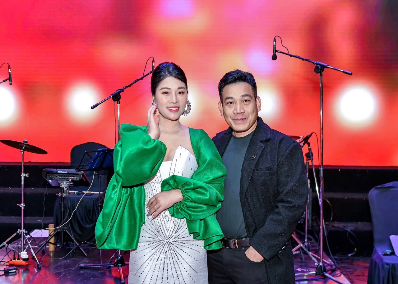 Thượng tá, NSƯT Hương Giang tiết lộ kế hoạch đặc biệt cùng chồng nhà báo