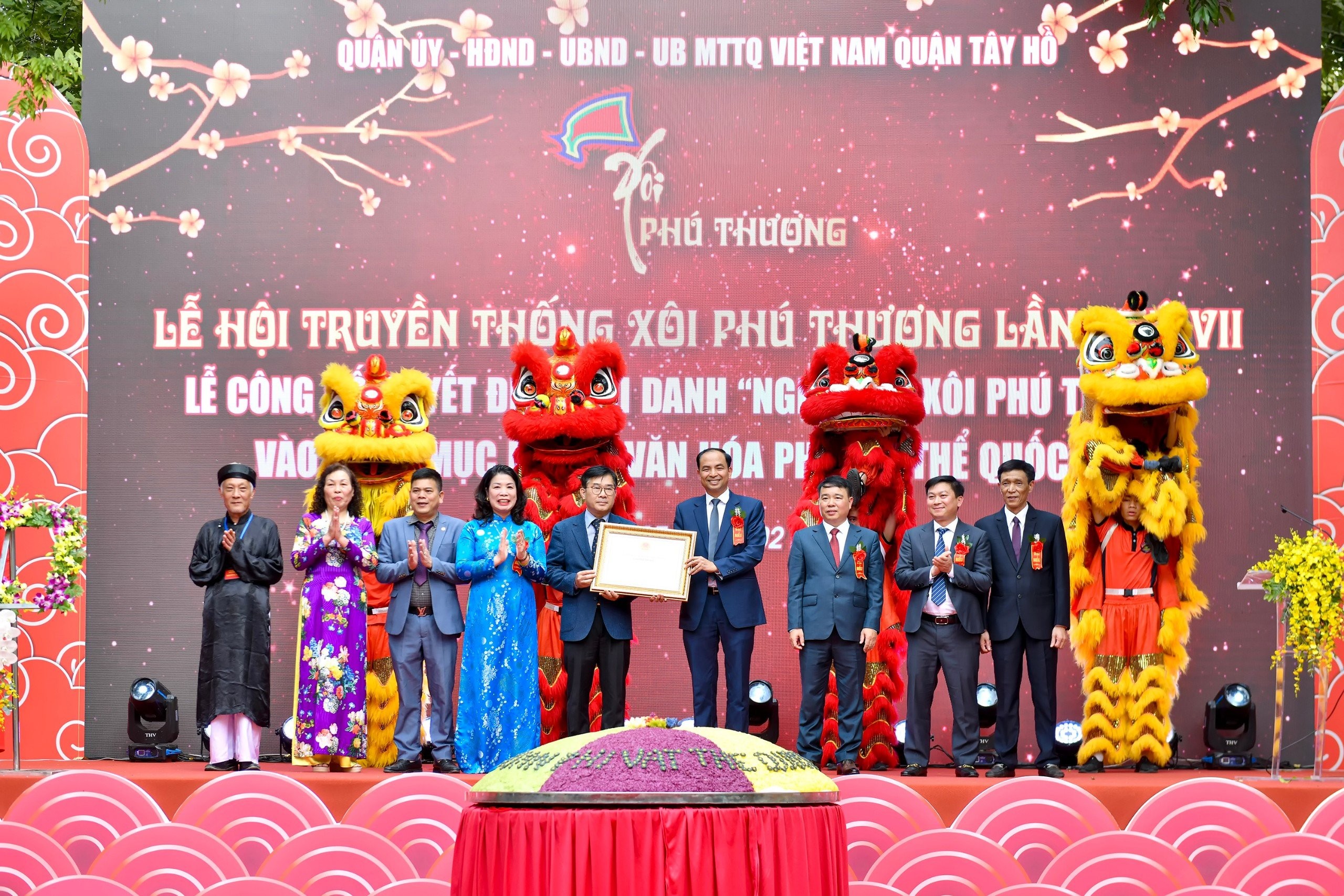Nghề làm xôi Phú Thượng được công nhận vào danh mục Di sản văn hóa phi vật thể Quốc gia