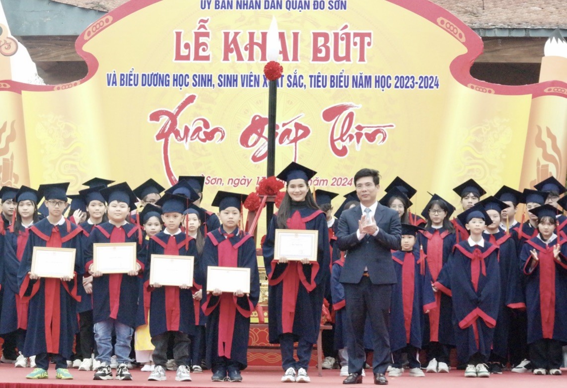 Ấn tượng Lễ khai bút Đồ Sơn Xuân Giáp Thìn 2024