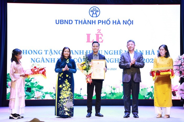 Thêm 42 cá nhân được phong tặng “Nghệ nhân Hà Nội” ngành Thủ công mỹ nghệ