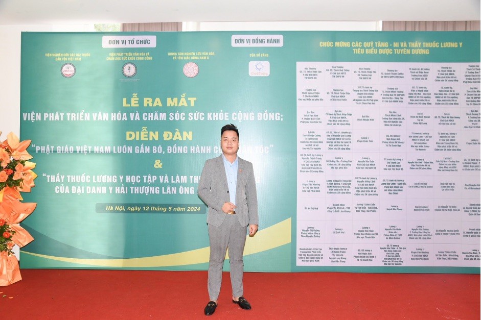 TS Danh dự Bùi Hải Dính: Giữ chức Phó Chủ tịch Hội đồng khoa học nghiên cứu về văn hóa du lịch cộng đồng Viện Phát triển văn hóa và chăm sóc sức khỏe cộng đồng