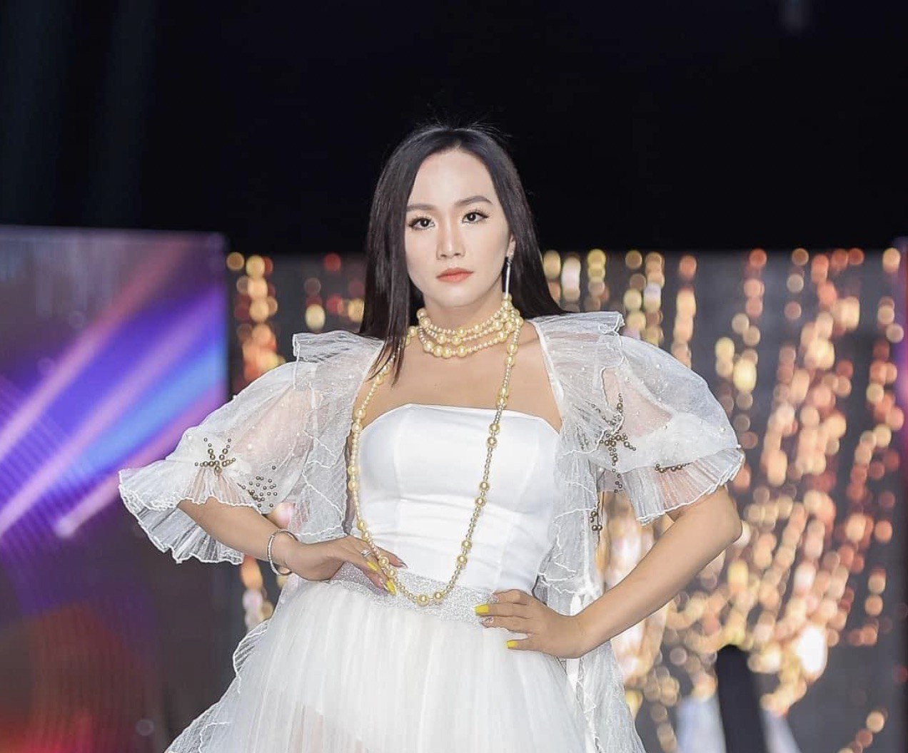 Bí quyết toả sáng với phong cách thời trang quý phái như diễn viên Ngọc Thiện