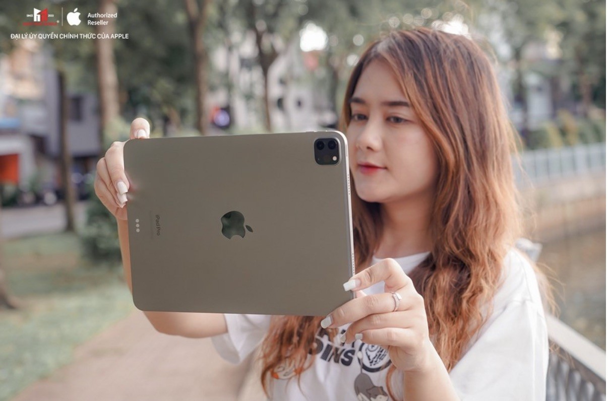Nhiều ưu đãi hấp dẫn khi mua thiết bị công nghệ dịp 2/9