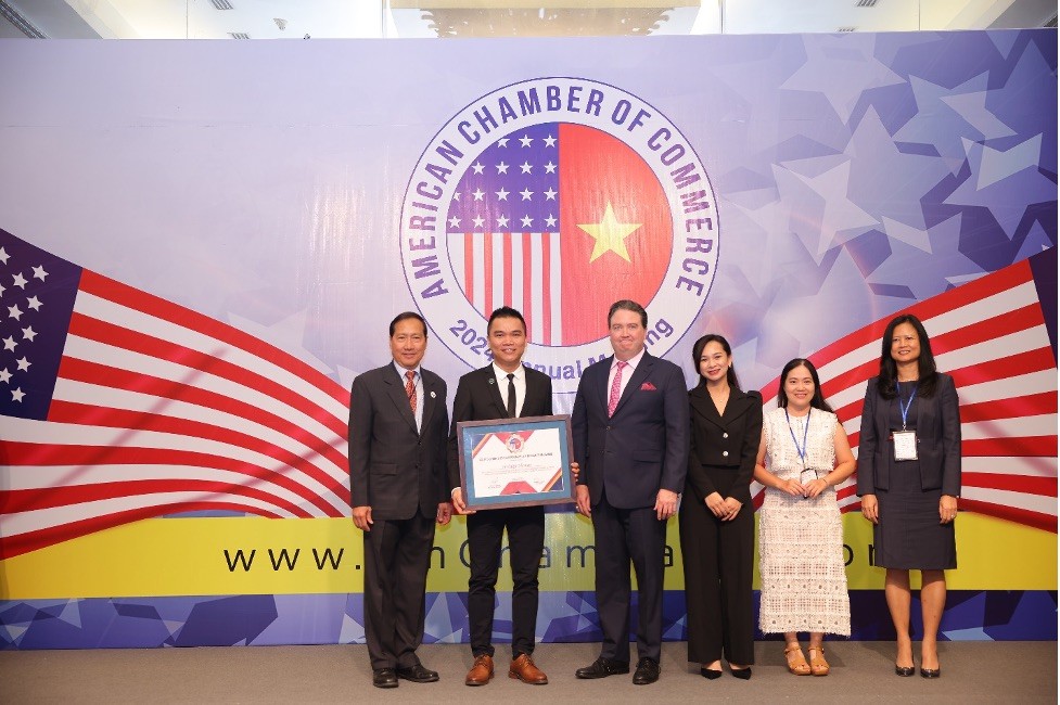 Herbalife Việt Nam nhận giải thưởng Trách Nhiệm Xã Hội Doanh Nghiệp của AmCham năm thứ bảy liên tiếp