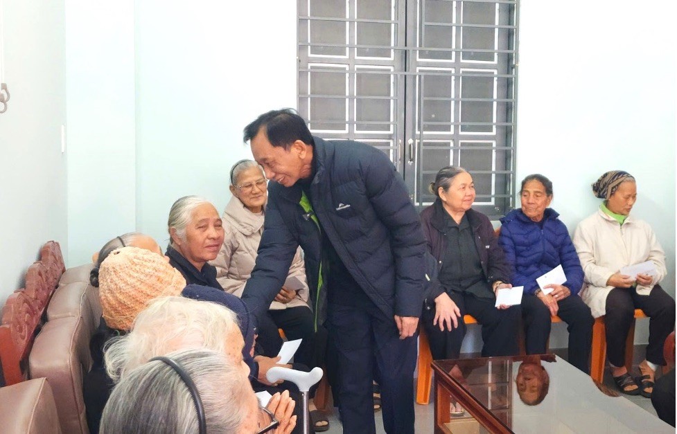 Knight of the Grand Cross actively supports the lives of ethnic minorities
