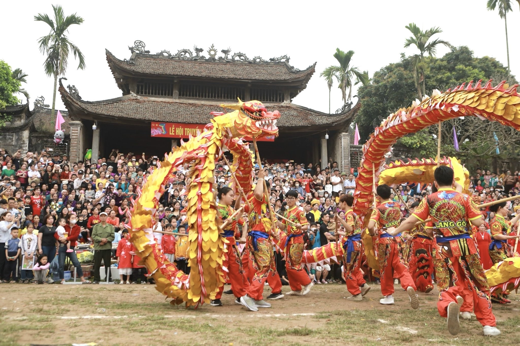 Độc đáo lễ hội làng So diễn ra tại ngôi đình đẹp nhất Xứ Đoài