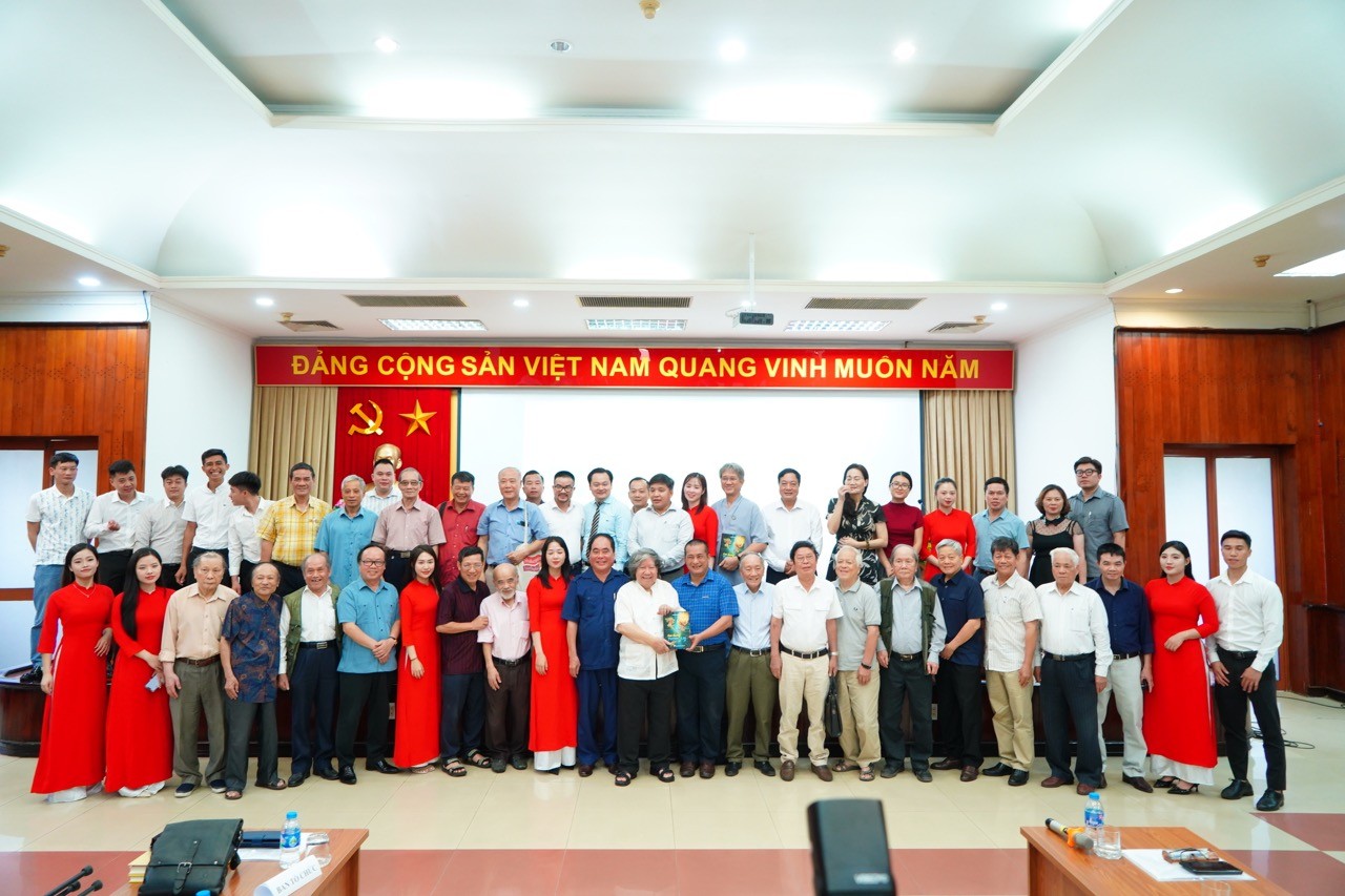 Hội thảo khoa học định hướng và khởi động tập 2 của dự án sách “Con đường tương lai”