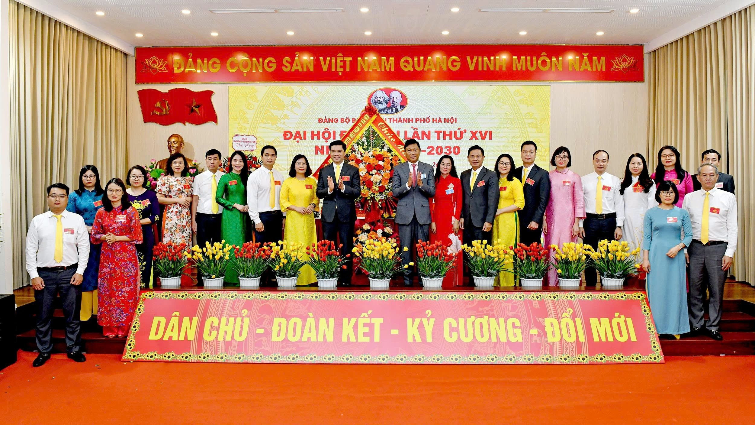 Bưu điện Hà Nội chuyển mình mạnh mẽ, tiên phong kiến tạo hạ tầng số quốc gia