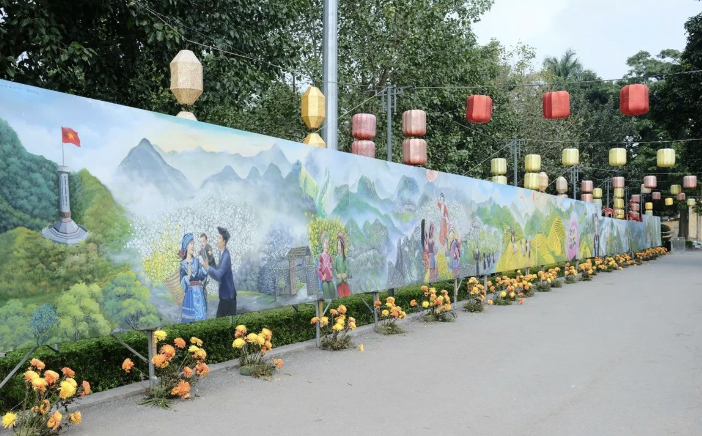 Bộ tranh liên hoàn “Chào Việt Nam - Quê hương tôi” đón nhận kỷ lục Việt Nam