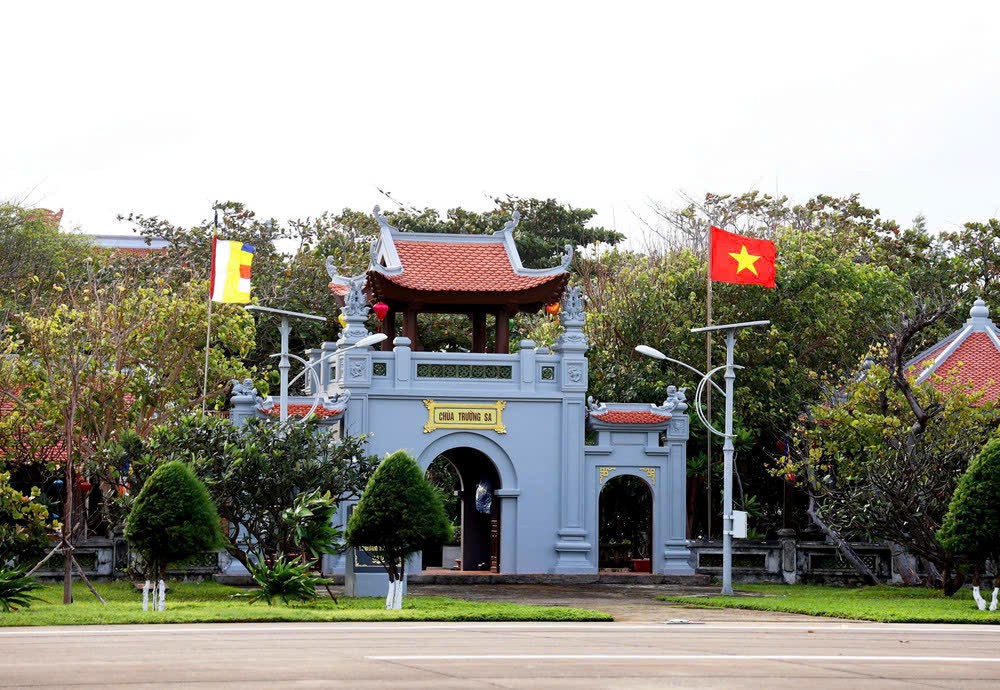 Hồn quê đất Việt giữa Trường Sa