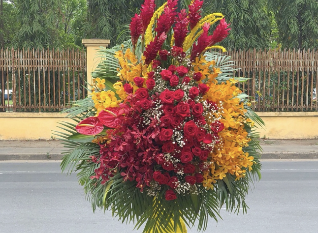 Cửa hàng hoa Linh Flower - Nơi đặt hoa khai trương đẹp nhất