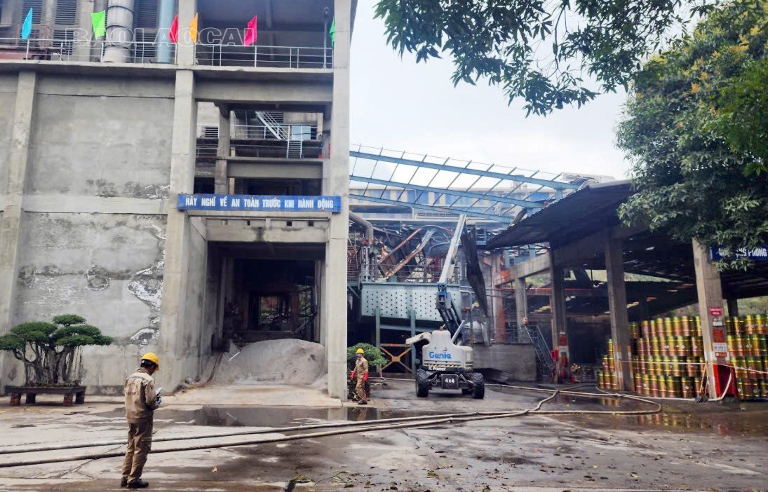 Tỉnh Lào Cai chỉ đạo khẩn trương khắc phục sự cố xảy ra tại Công ty TNHH Phốt pho vàng Việt Nam