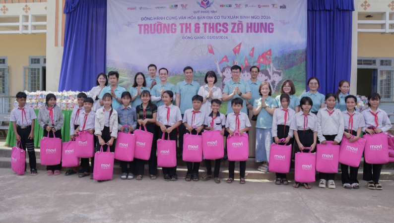 Quỹ Phúc Tâm đồng hành gìn giữ văn hóa bản địa Cơ Tu, hỗ trợ học sinh vượt khó đến trường