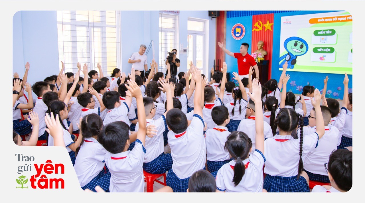 Cha-Ching đến Huế: Prudential đánh dấu cột mốc đưa giáo dục tài chính đến hơn 490 trường học trên cả nước