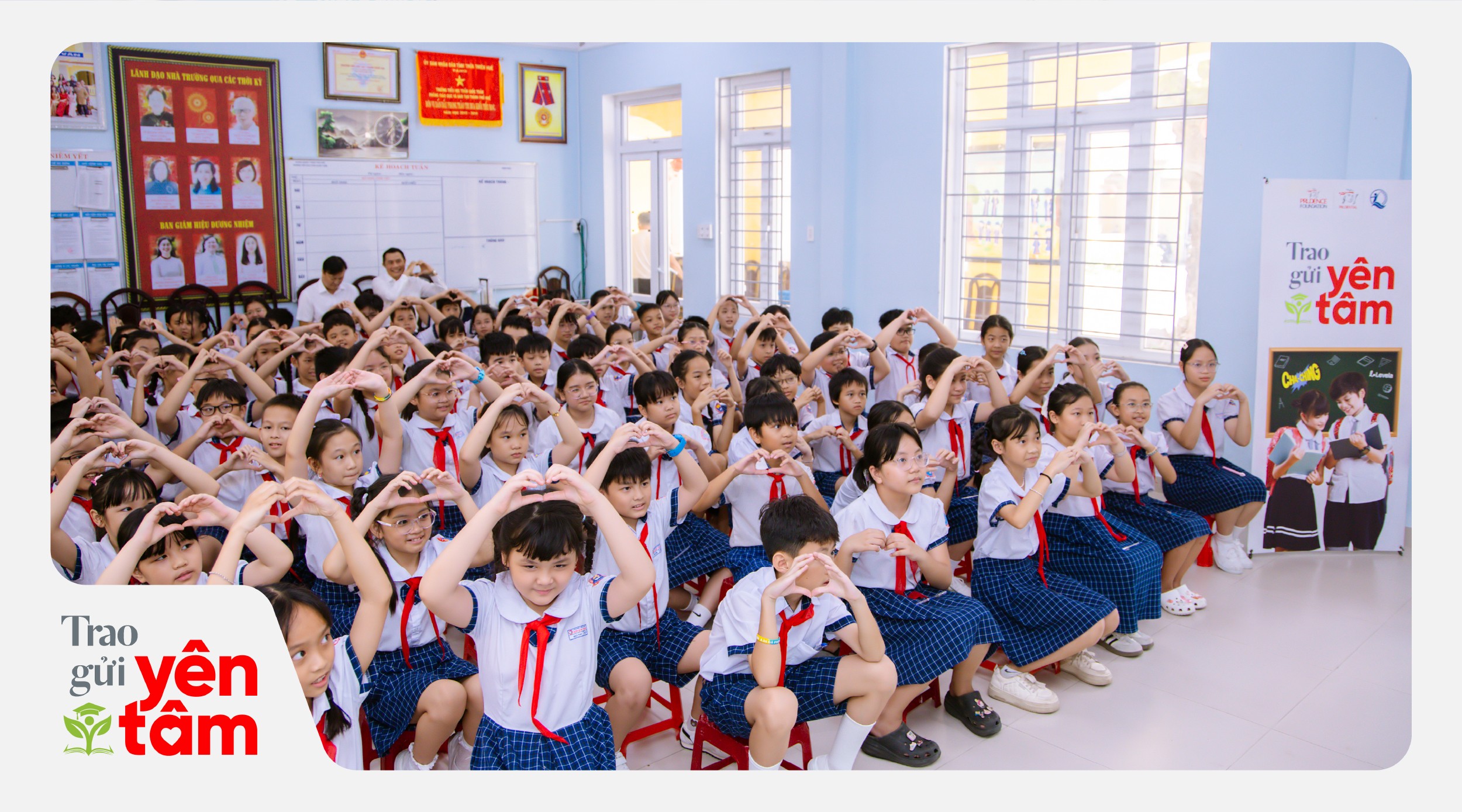 chaching-mang-kien-thuc-tai-chinh-den-cac-em-hoc-sinh-thanh-pho-hue-1779198308.jpg