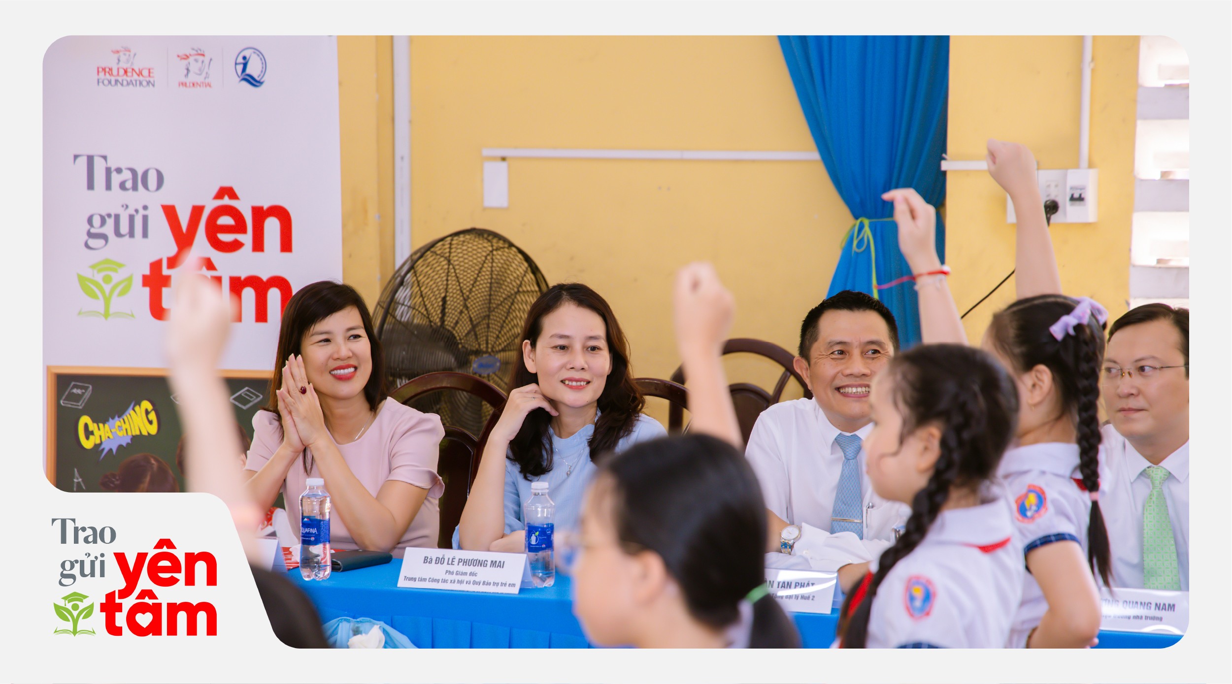 su-kien-co-su-tham-du-cua-dai-dien-prudential-viet-nam-trung-tam-cong-tac-xa-hoi-va-quy-bao-tro-tre-em-thanh-pho-hue-1779198329.jpg
