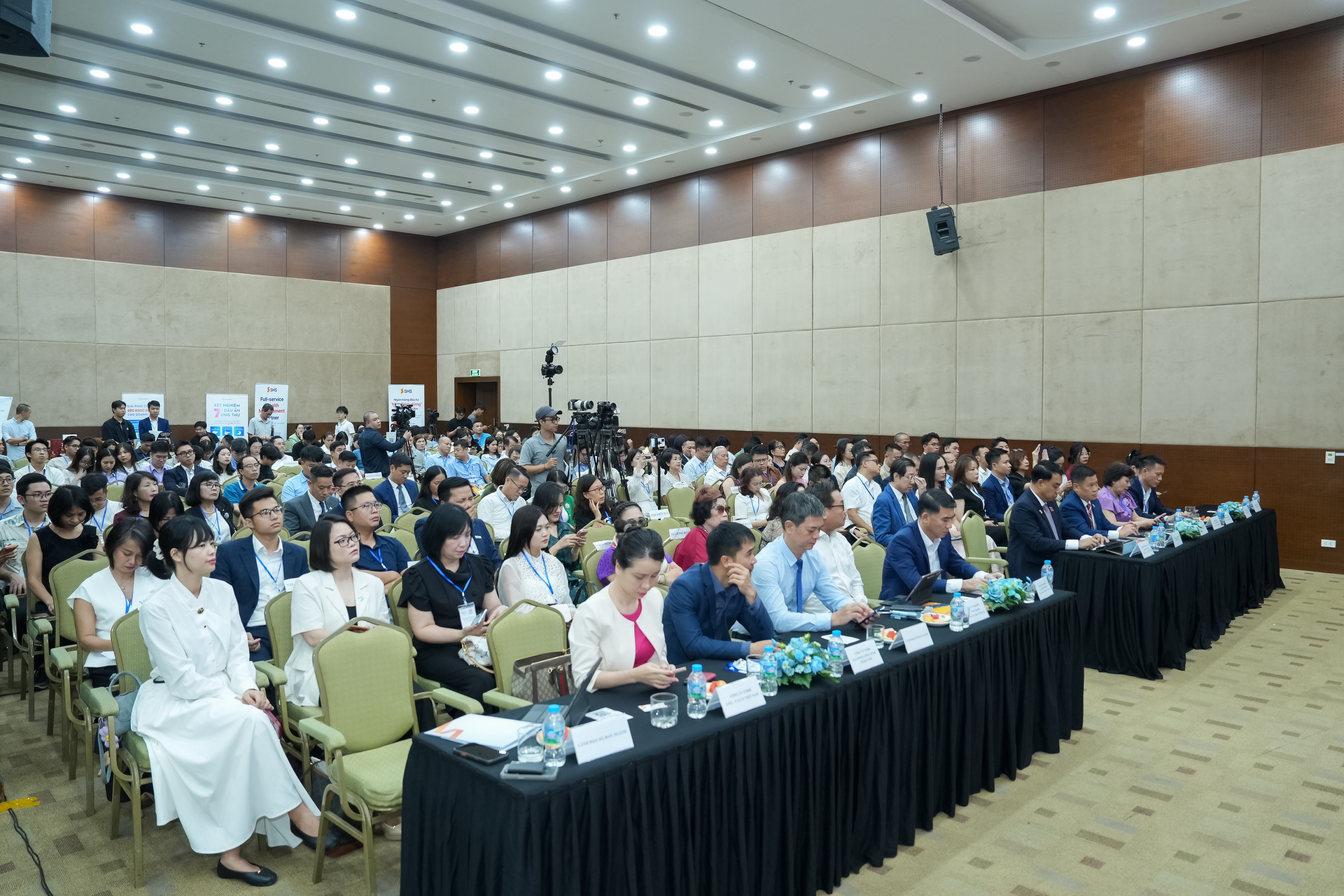 phuhung2-03498-1787981779.jpg