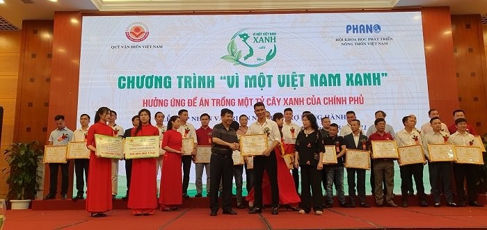 Mùa xuân nhớ Tết Trồng cây do Bác Hồ khởi xướng và phát động!