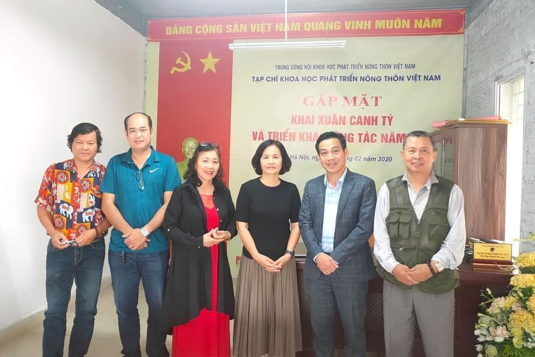 CLB Nhiếp ảnh Khoa học và Cuộc sống không phải là đơn vị do trực thuộc Tạp chí Khoa học Phát triển Nông thôn Việt Nam