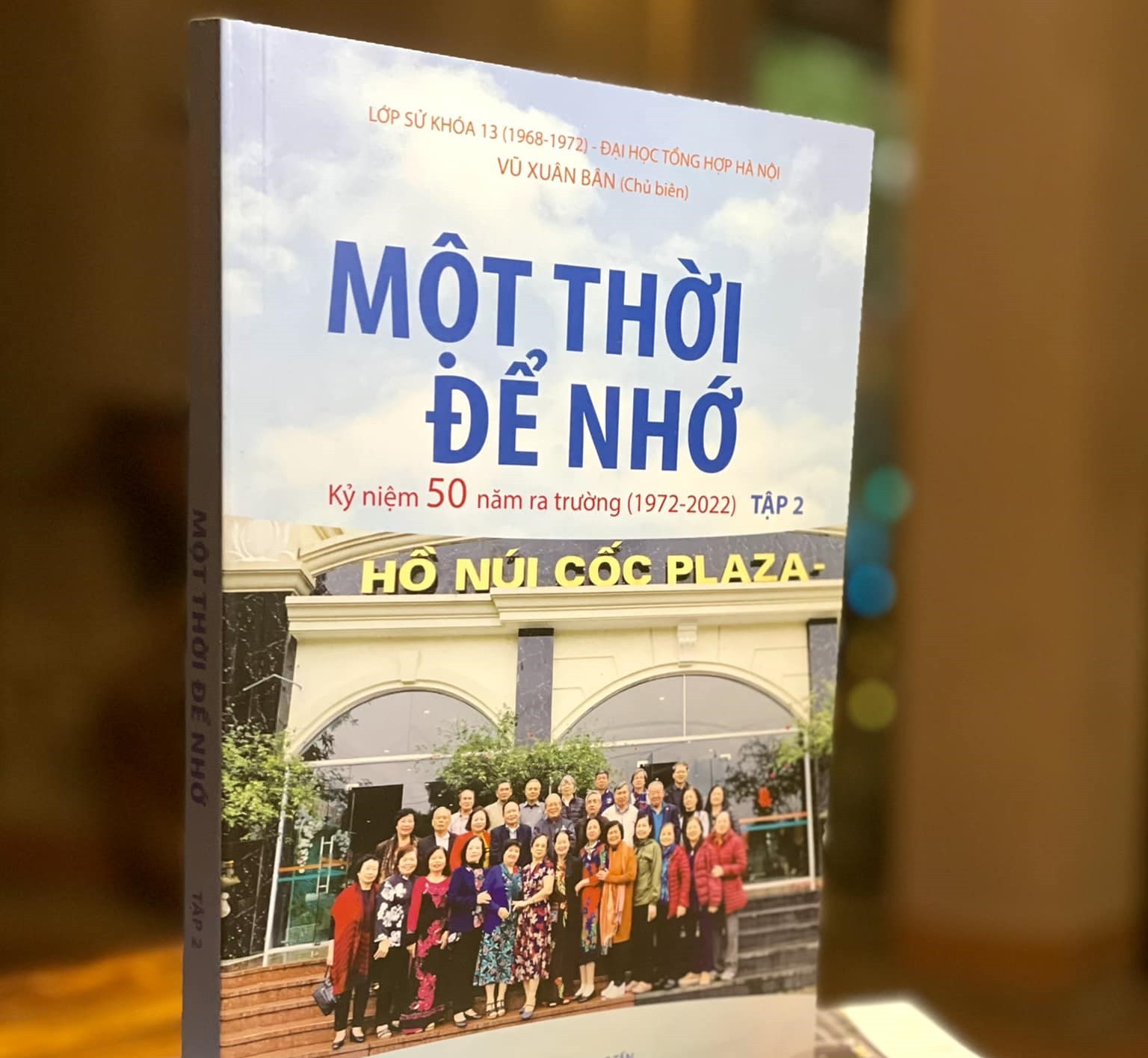 Đọc "Một thời để nhớ" thêm tự hào về thế hệ cha anh!