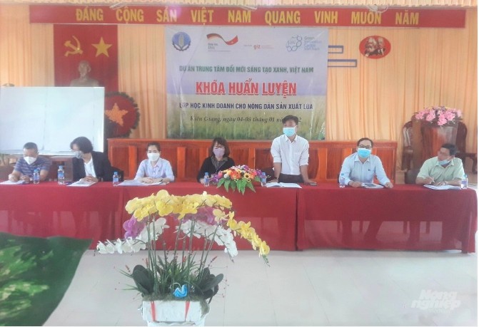 Kiên Giang: Khóa huấn luyện lớp học kinh doanh cho nông dân sản xuất lúa thuộc dự án "Các trung tâm đổi mơi sáng tạo xanh trong nông nghiệp và thực phẩm - GIC"