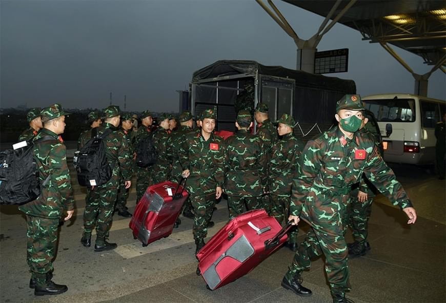 PHOTO: Xúc động tiễn đoàn Quân đội nhân dân Việt Nam sang Thổ Nhĩ Kỳ làm nhiệm vụ cứu hộ