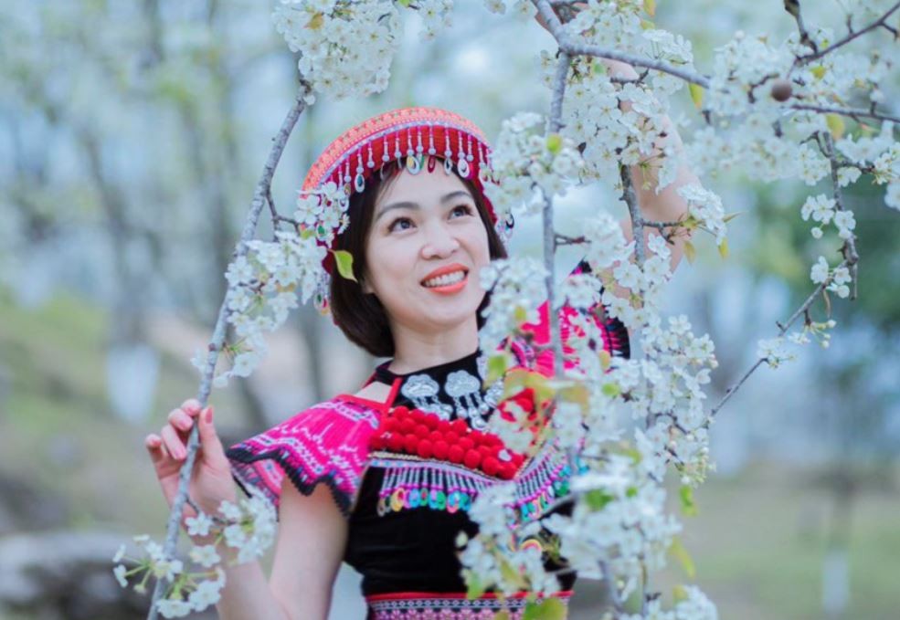 Á hậu Lê Thị Khánh Vân đẹp xuất sắc trong trang phục dân tộc người H'mông