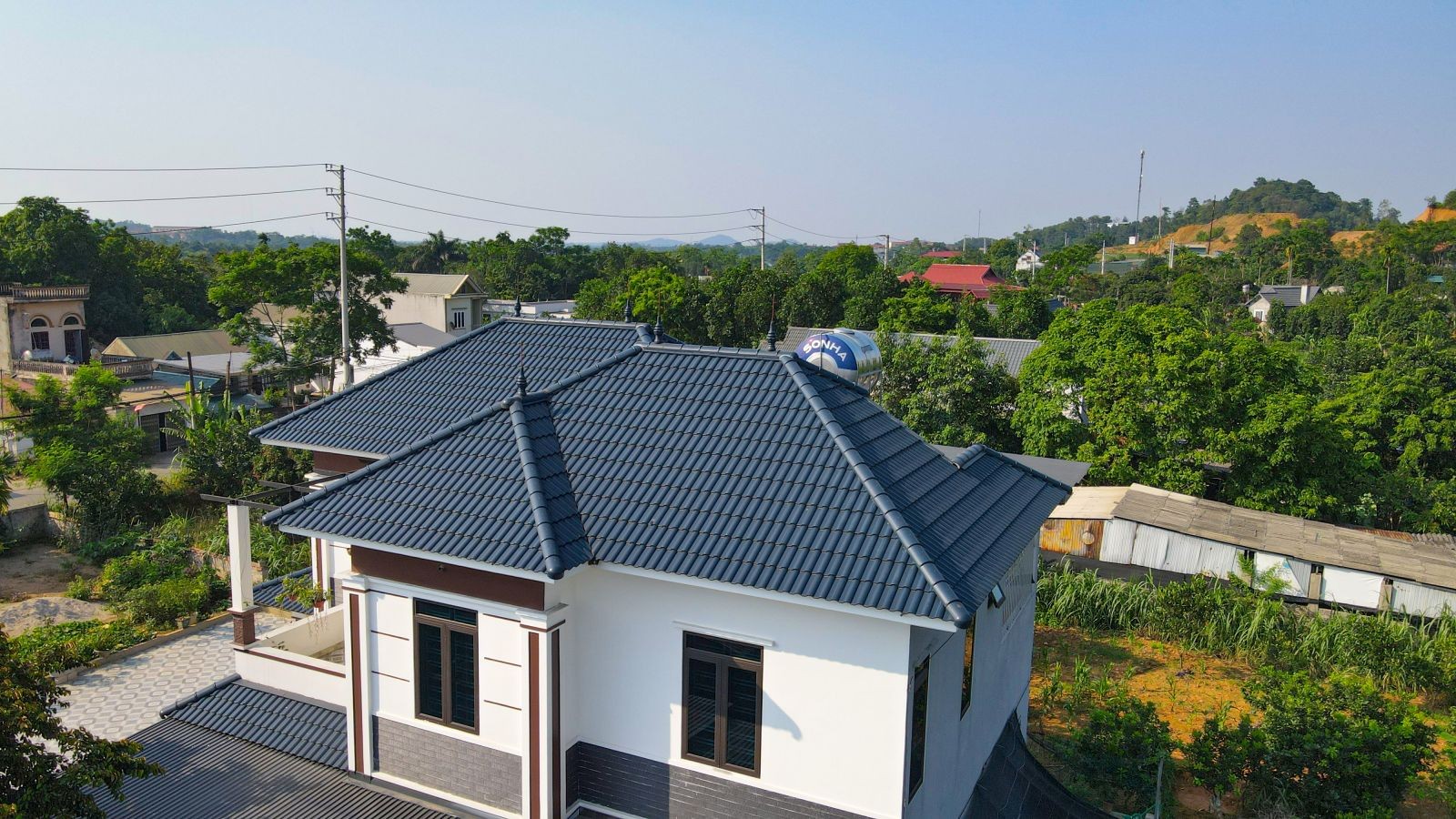 Mái ngói màu xanh than: Sự lựa chọn hoàn hảo cho mọi công trình