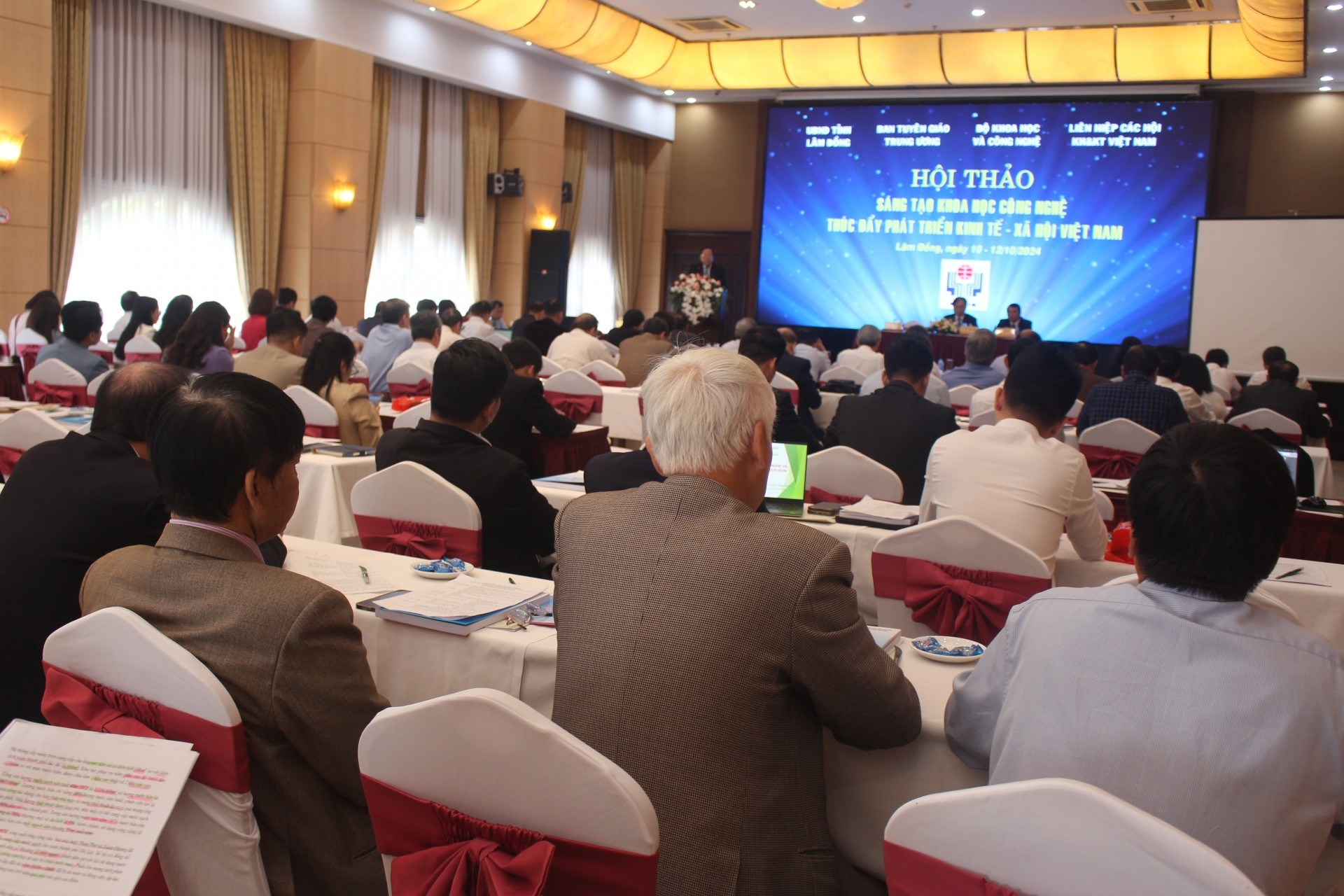 Sáng tạo khoa học - công nghệ: Động lực thúc đẩy phát triển kinh tế - xã hội Việt Nam