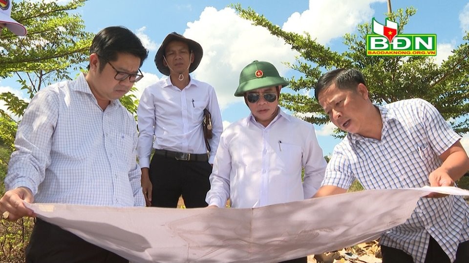 Đắk Nông: Phó Bí thư Thường trực Tỉnh ủy kiểm tra thực tế sự cố sạt trượt tại Khu công nghiệp Nhân Cơ