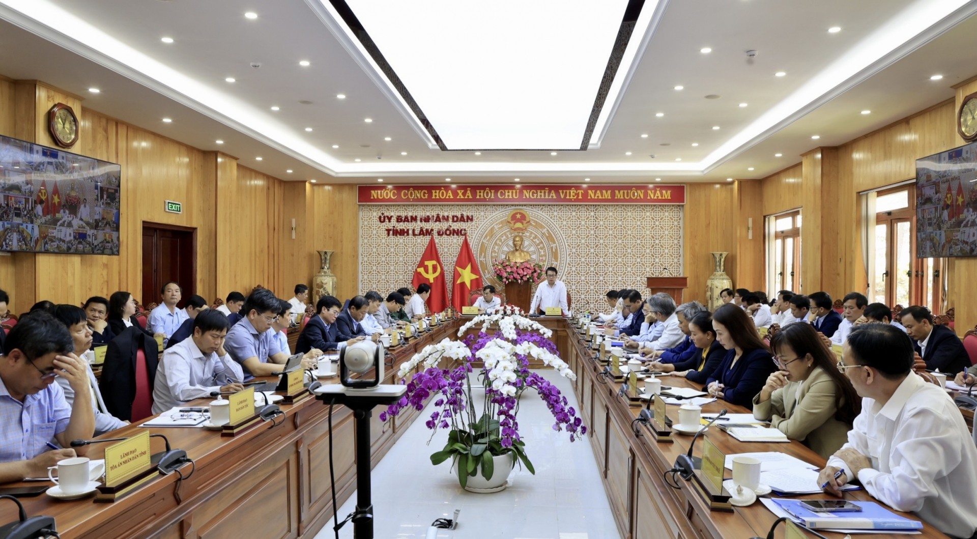 Lâm Đồng: Tổ chức Hội nghị trực tuyến toàn tỉnh đánh giá tình hình kinh tế - xã hội tháng 4 và 4 tháng năm 2024