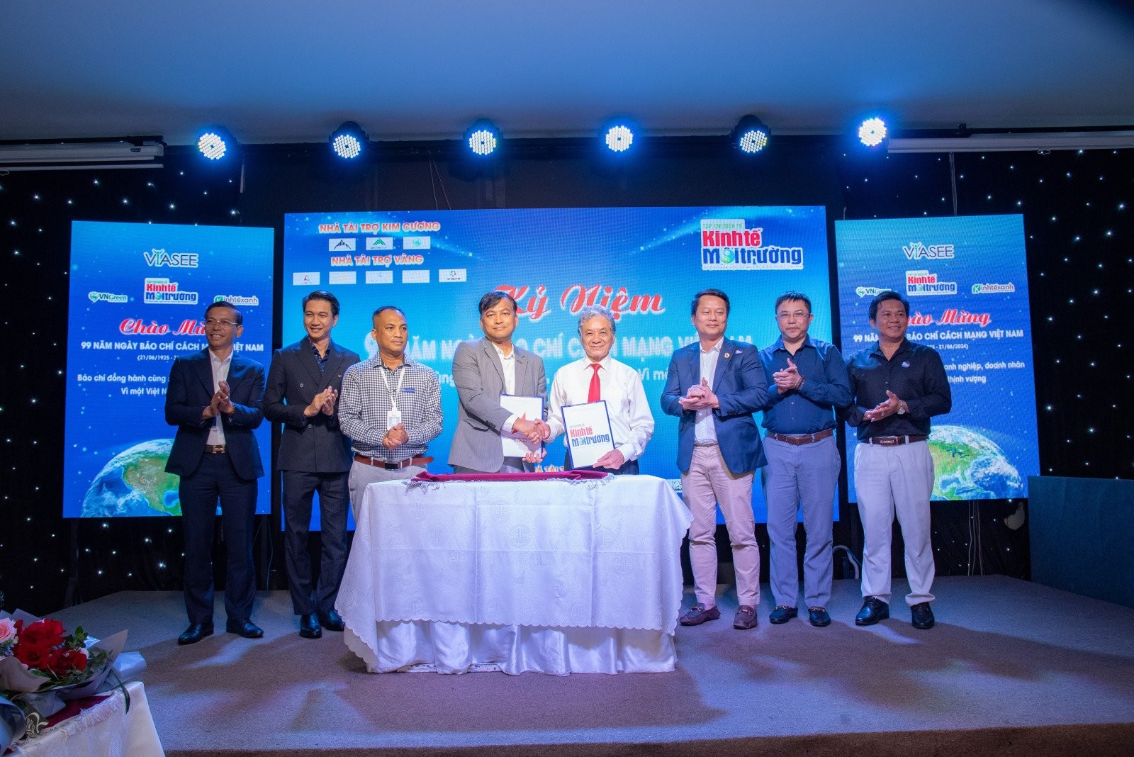 Báo chí đồng hành cùng doanh nghiệp hướng tới một nền kinh tế xanh, phát triển bền vững