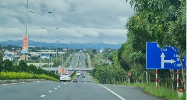 Lâm Đồng: Tập trung tháo gỡ khó khăn, vướng mắc 2 tuyến cao tốc Tân Phú - Bảo Lộc và Bảo Lộc - Liên Khương