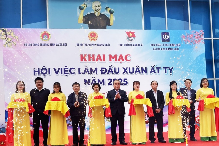 Quảng Ngãi: Ngày hội việc làm đầu Xuân Ất Tỵ 2025