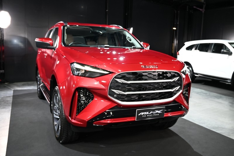 Cận cảnh đối thủ Ford Everest vừa ra mắt thế hệ mới tại Đông Nam Á