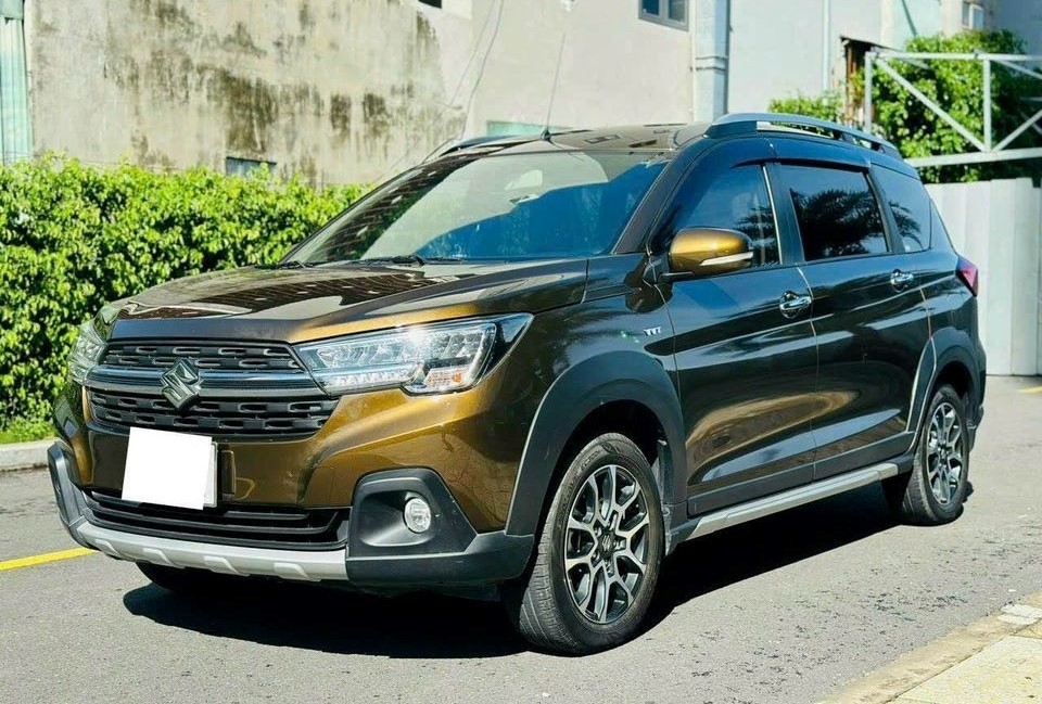 MPV 7 chỗ Suzuki XL7 2021 lăn bánh 3 năm lên sàn xe cũ với giá ngỡ ngàng