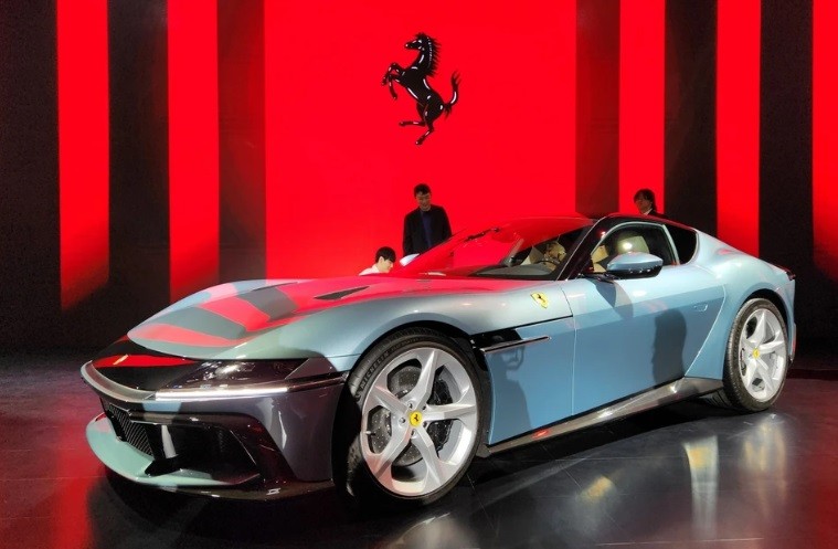 Siêu phẩm Ferrari 12Cilindri ra mắt thị trường châu Á, gương mặt kế thừa 812 Superfast