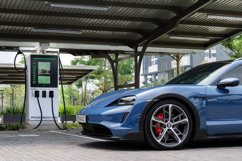Porsche sắp có thêm 17 trạm sạc xe điện công suất cao tại Việt Nam