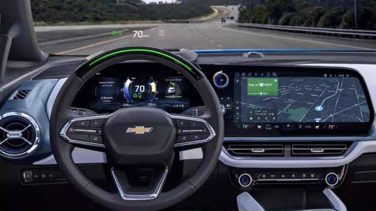 Nghiên cứu cho biết Apple CarPlay và Android Auto ảnh hưởng không nhỏ đến quyết định mua xe mới