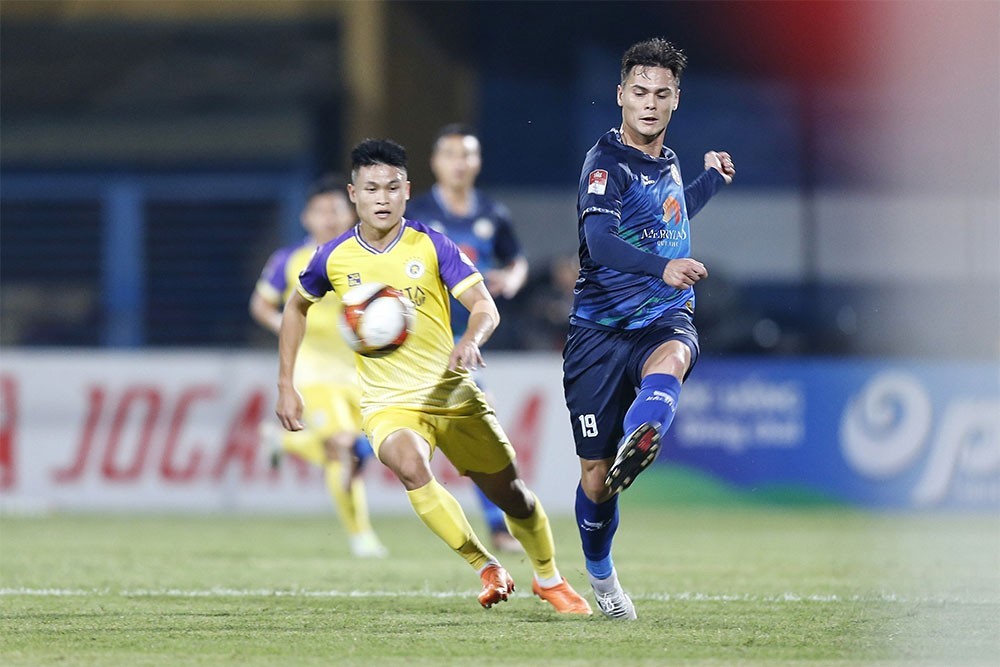 Bình Định vs Hà Nội: Không được phép thua