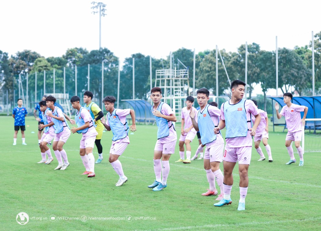 U16 Việt Nam nhận lệnh cấm