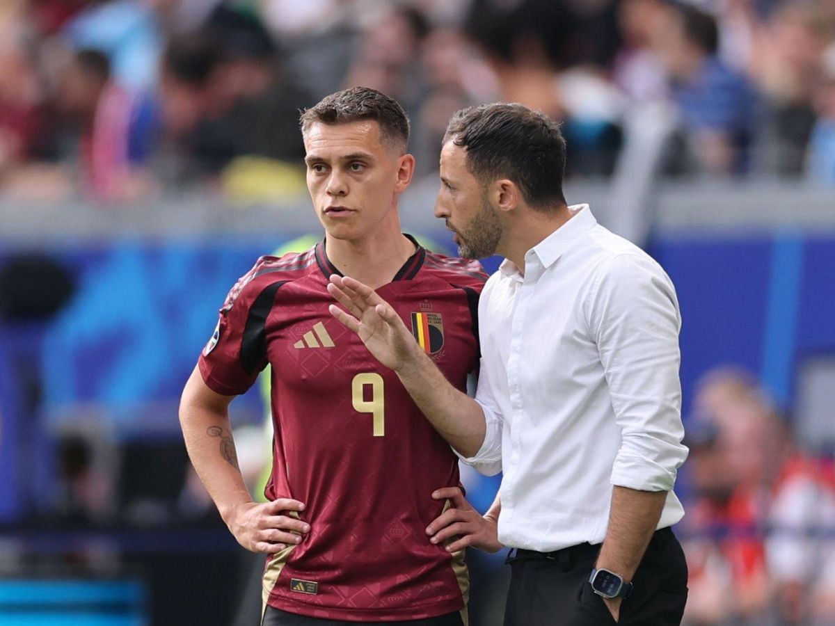 Cha của sao Arsenal: 'Tôi không nghĩ Tedesco là HLV giỏi cho Bỉ'