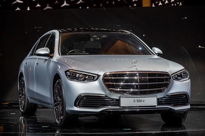 Mercedes-Benz Việt Nam sắp có thêm phiên bản tiết kiệm xăng cho C-Class và S-Class