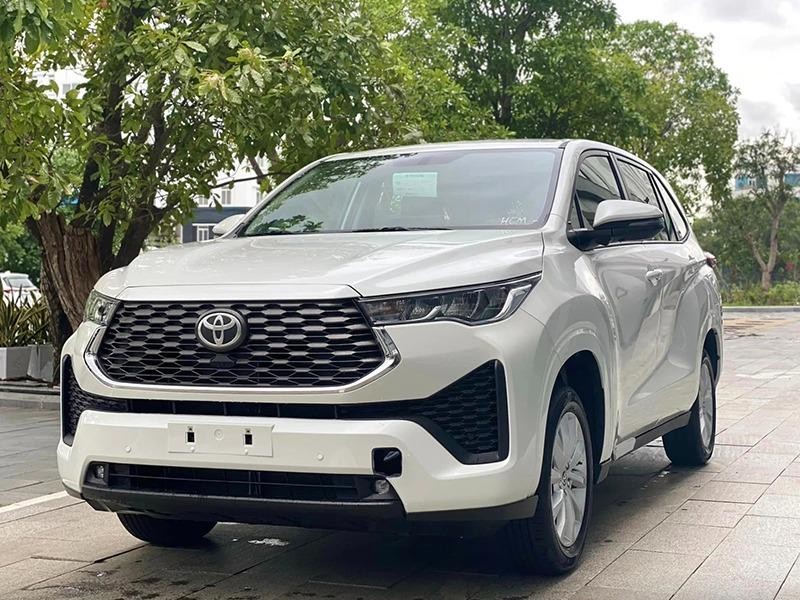 Toyota Innova Cross sắp có bản “giá mềm”: Bước đi hợp lý của Toyota để mở rộng tệp khách hàng
